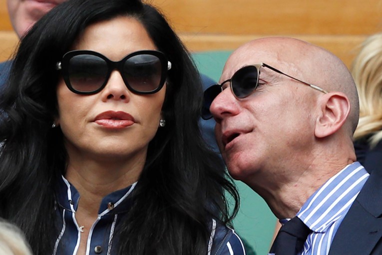 Bezos forced into last-minute wedding change