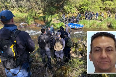 Police shift focus in search for Dezi Freeman