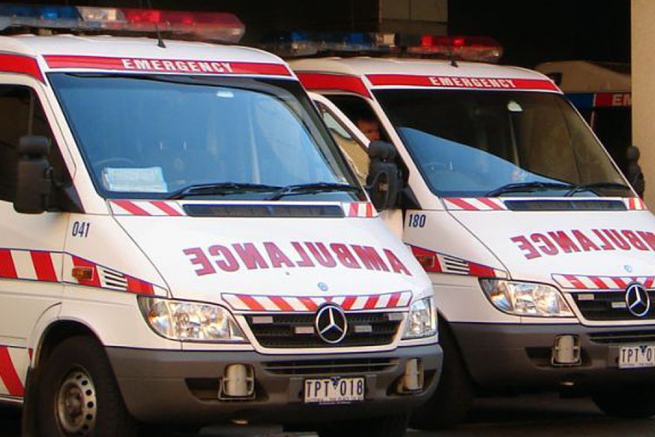 Victoria has recorded 5611 fresh COVID-19 infections and three people have died, as ambulances delays continue to strike the state.