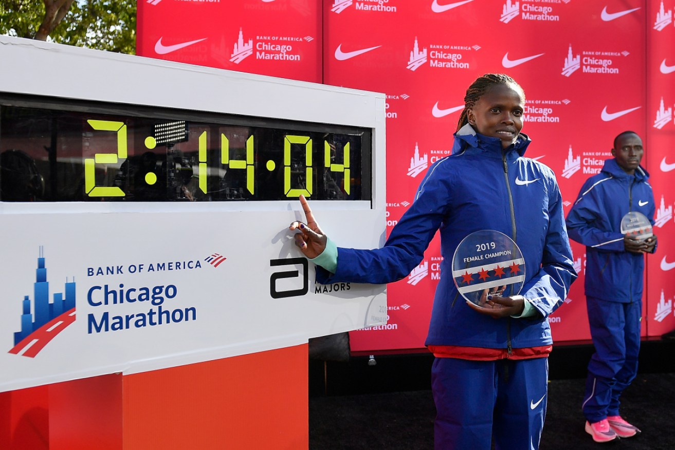 Kenyan Brigid Kosgei has broken Paula Radcliffe women's marathon world record by finishing the Chicago Marathon in two hours, 14 minutes, and four seconds.