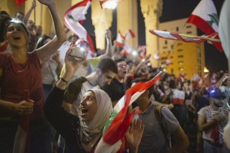 Lebanon approves emergency economic reform
