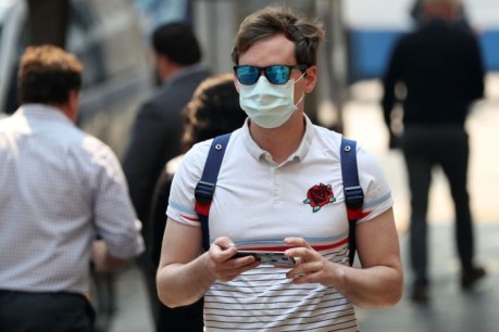 Should I wear a face mask to protect myself from bushfire smoke?
