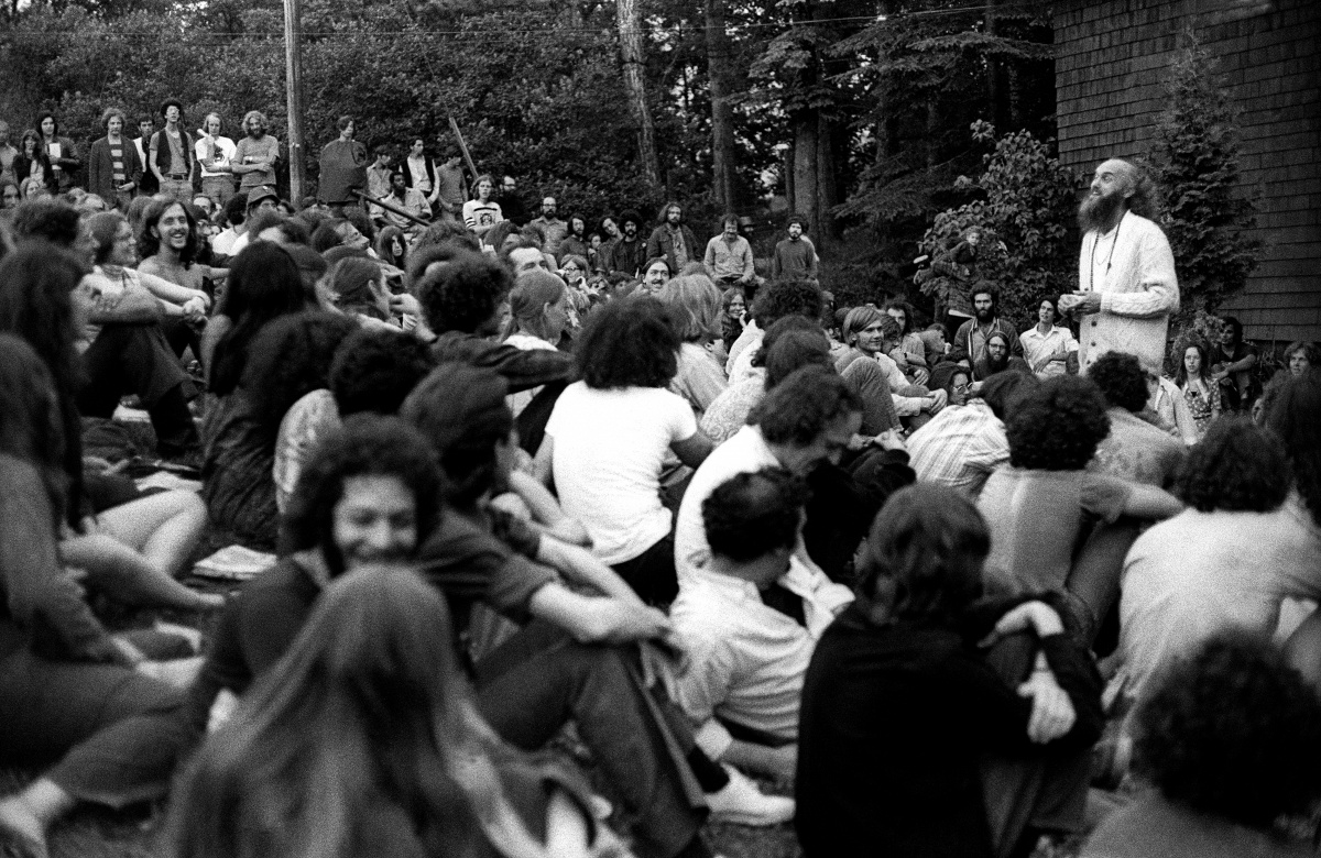 Us Psychedelic Drug Pioneer Ram Dass Dies Age 88