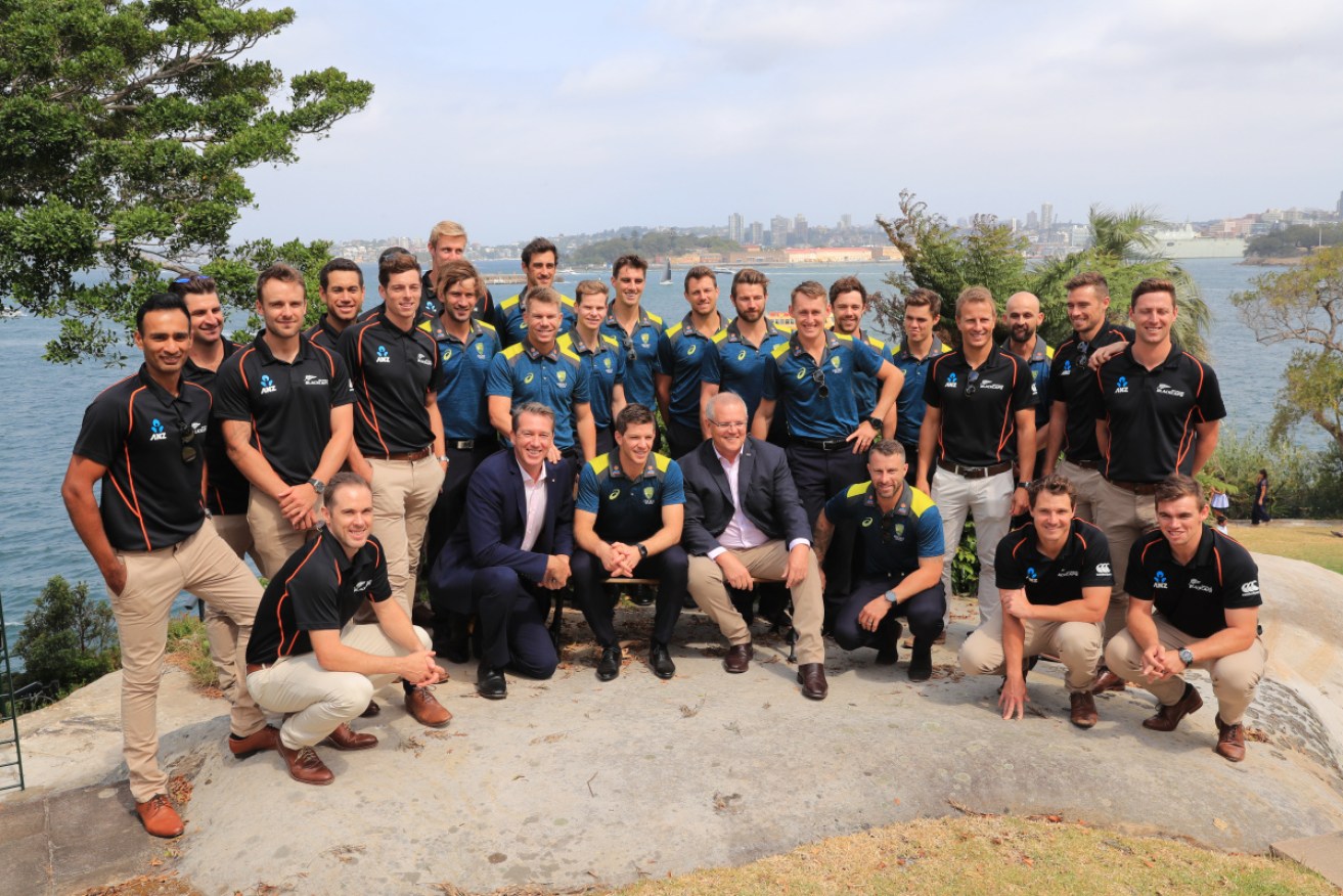 Scott Morrison poses with the Australian and New Zealand teams.