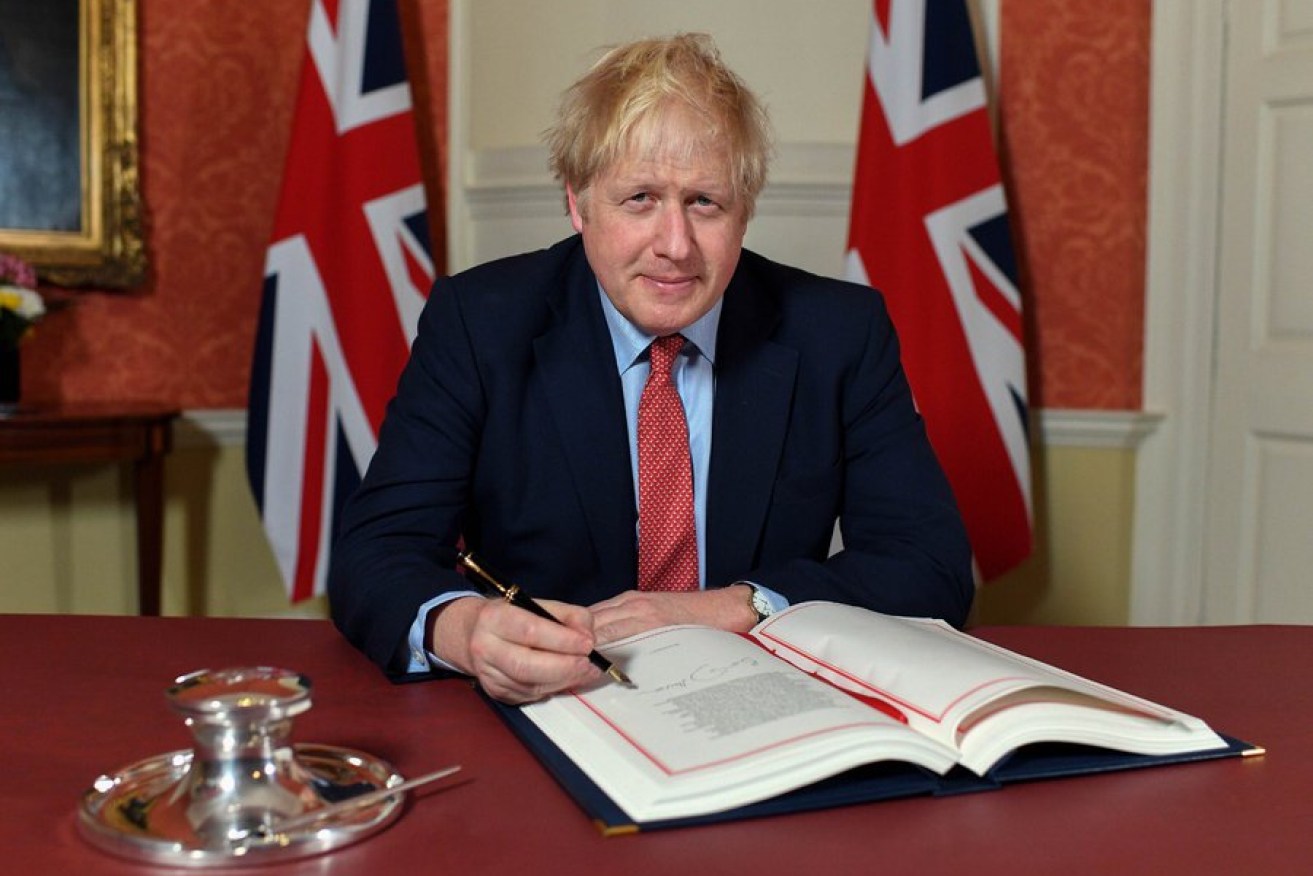 Boris Johnson says his exposure to coronavirus has hit him with only "mild symptoms".