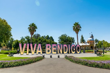 Burning love in Bendigo