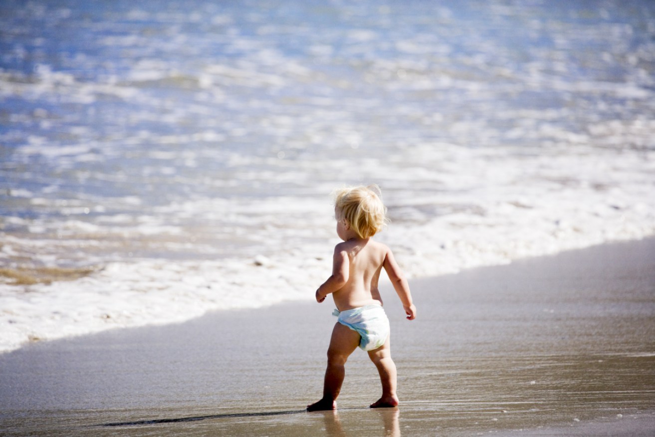 Just a hint of moisture will set off an alarm in a new smart nappy that researchers suggest can also be used on adults.