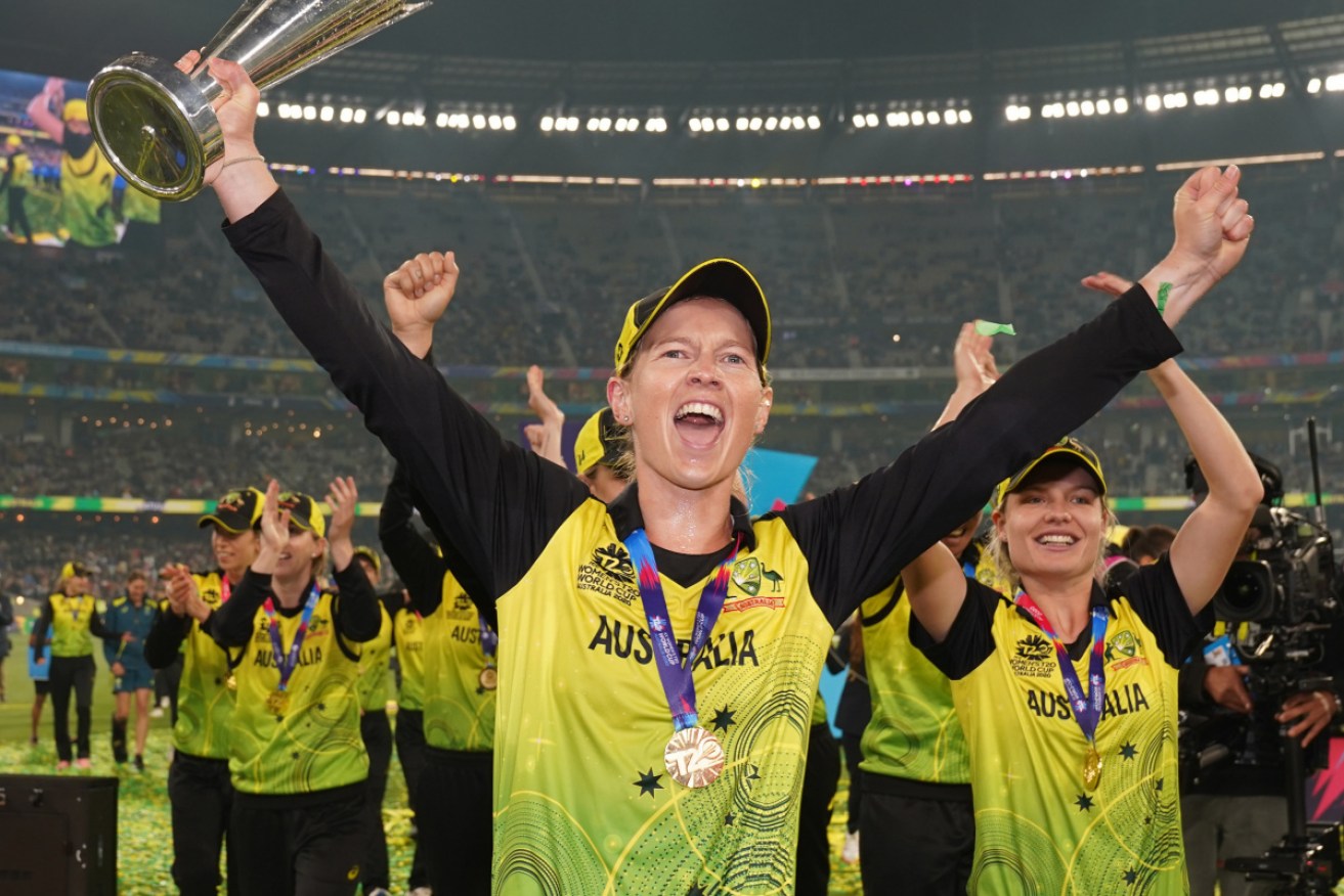 Australian captain Meg Lanning leads her team on a lap of the MCG. 