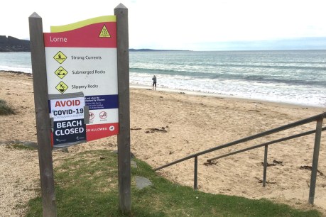 Coronavirus Australia: How to reduce COVID-19 risk at the beach or the pool