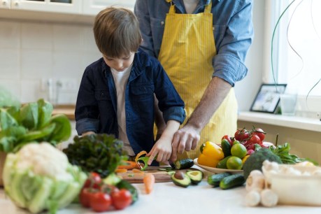 Maths, reading and better nutrition: All the reasons to cook with your kids