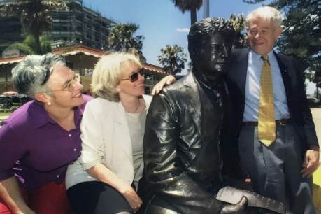 Great-granddaughter of first PM supports calls to remove statue