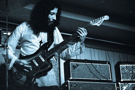Fleetwood Mac founding guitarist dead at 73