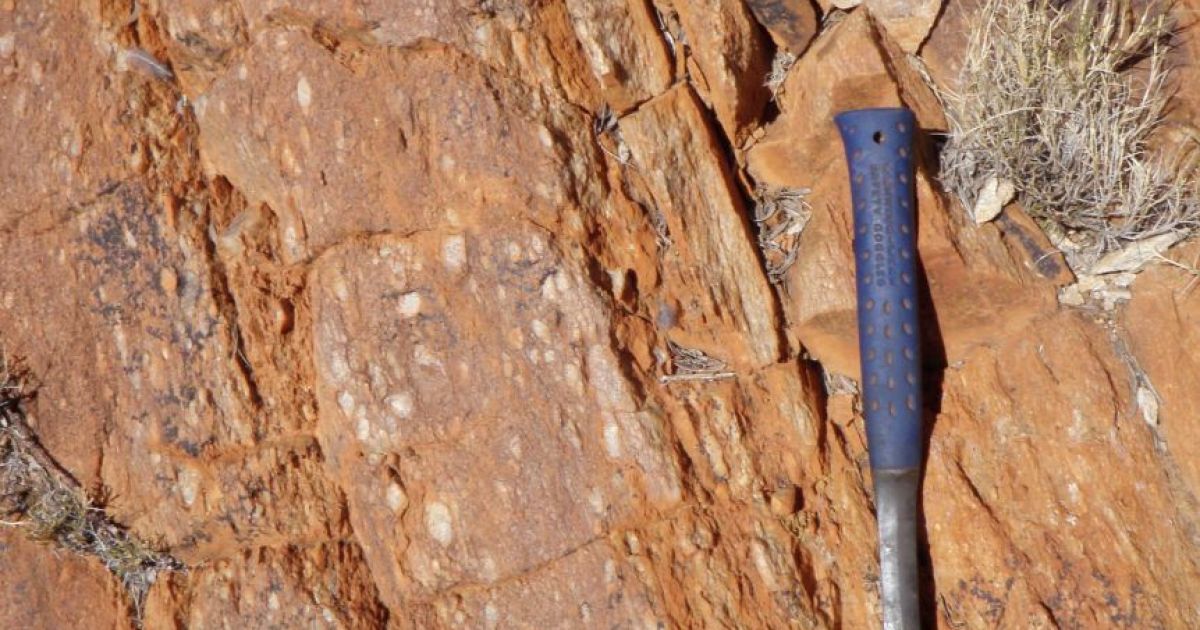 Everardo Rocks National protection for site of 4.4-billion-year-old mineral fragments