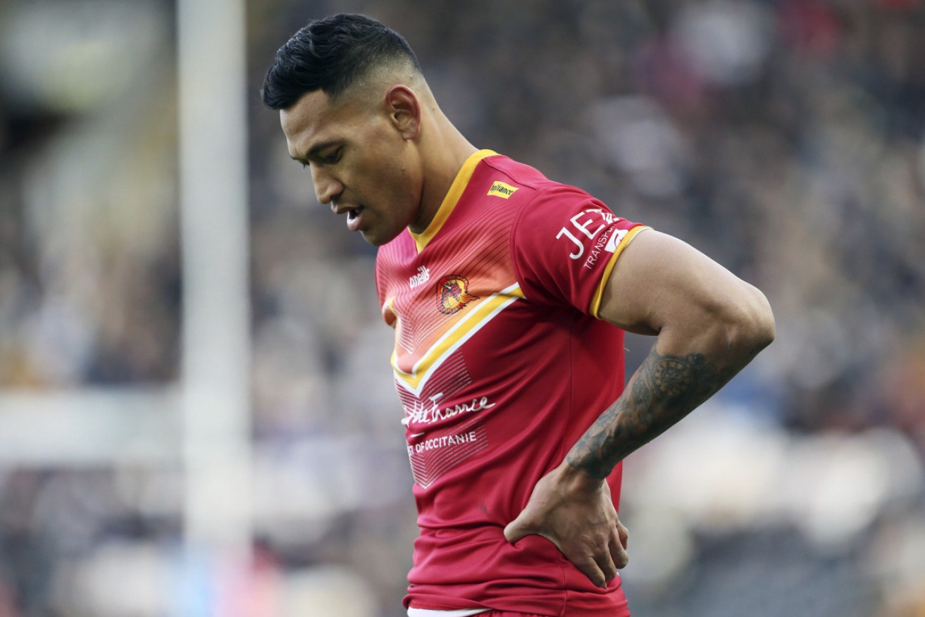 Israel Folau's refusal to take a knee to mark the Black Lives Matter movement has overshadowed the return of the Super League season.