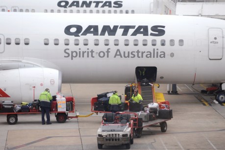 Qantas to outsource ground handling, cutting 2500 more jobs