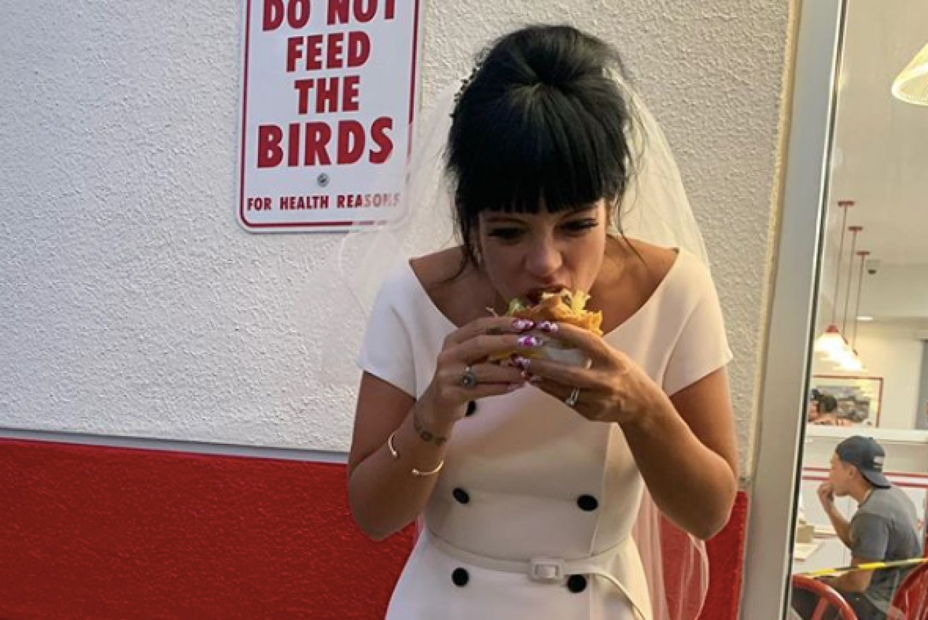 Lily Allen and David Harbour tied the knot in a kitschy Las Vegas ceremony.