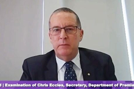 Top public servant quits over inquiry evidence