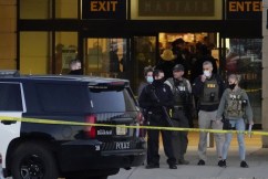 Eight injured in Wisconsin mall shooting