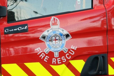 Woman dies in Victoria fire, kids critical