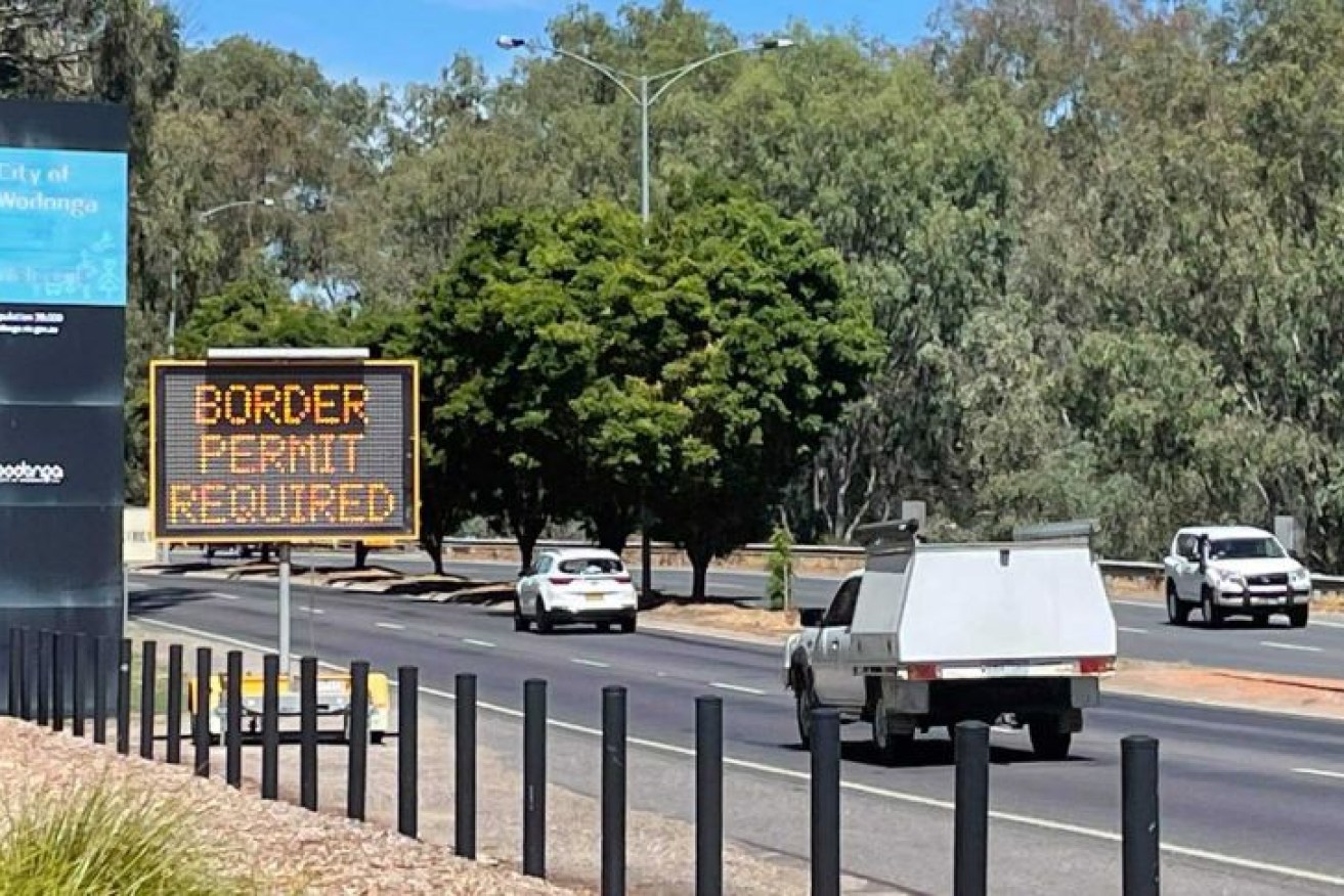 The rapid and sometimes confusing changes in border restrictions are leaving many travellers and residents frustrated. Photo: ABC News: Mikaela Ortolan