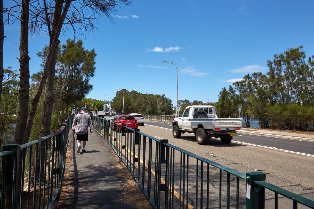 The great divide – traffic on the bridge at North Narabeen, the dividing line between the peninsula's north and south.