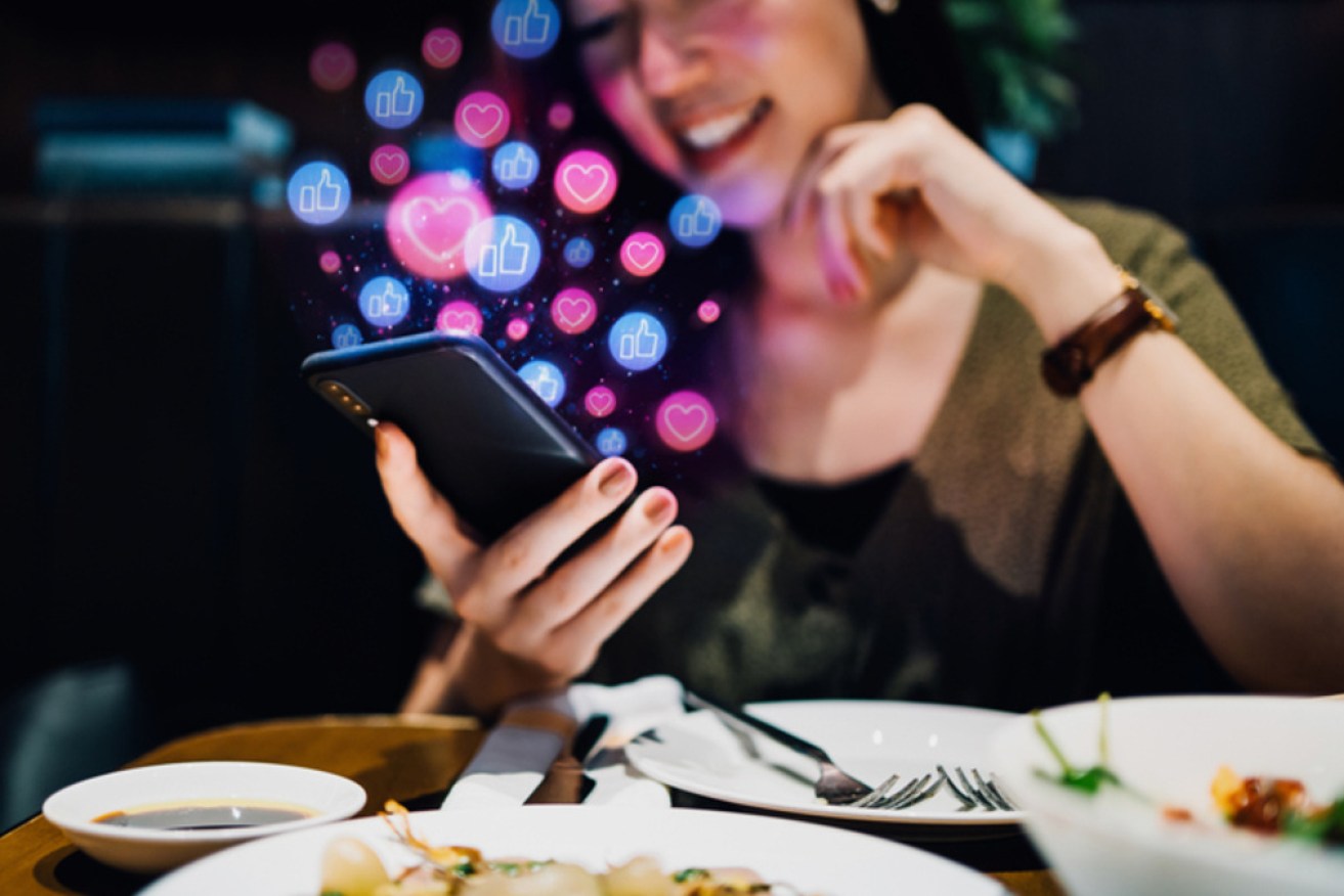 Can’t put your phone down even while you’re in the middle of dinner? Maybe you have nomophobia. 