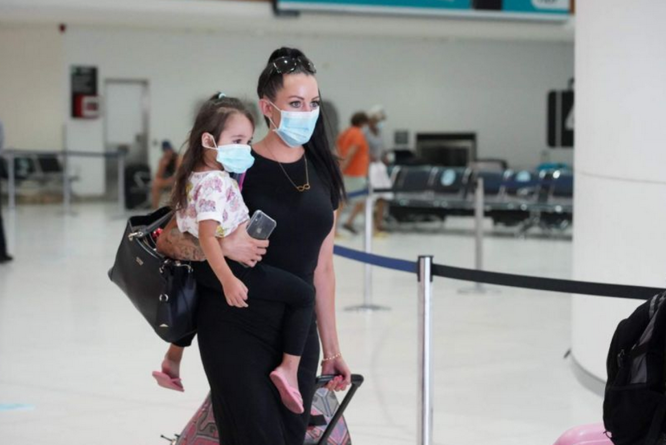 This mum and her daughter arrived in Perth to find themselves heading for quarantine. 