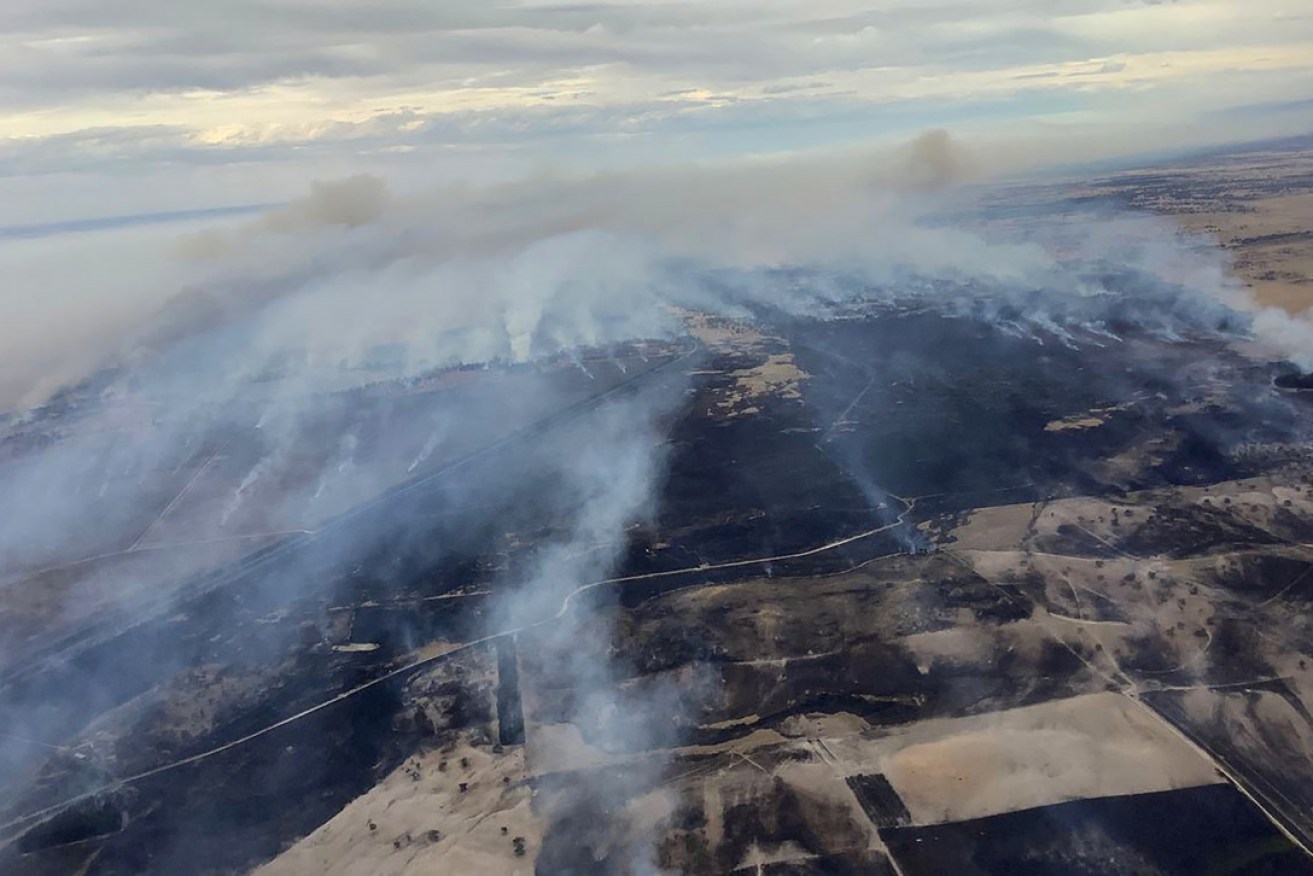 A fire at Lucindale, in south-eastern SA, burned through nearly 17,000 hectares on Monday.