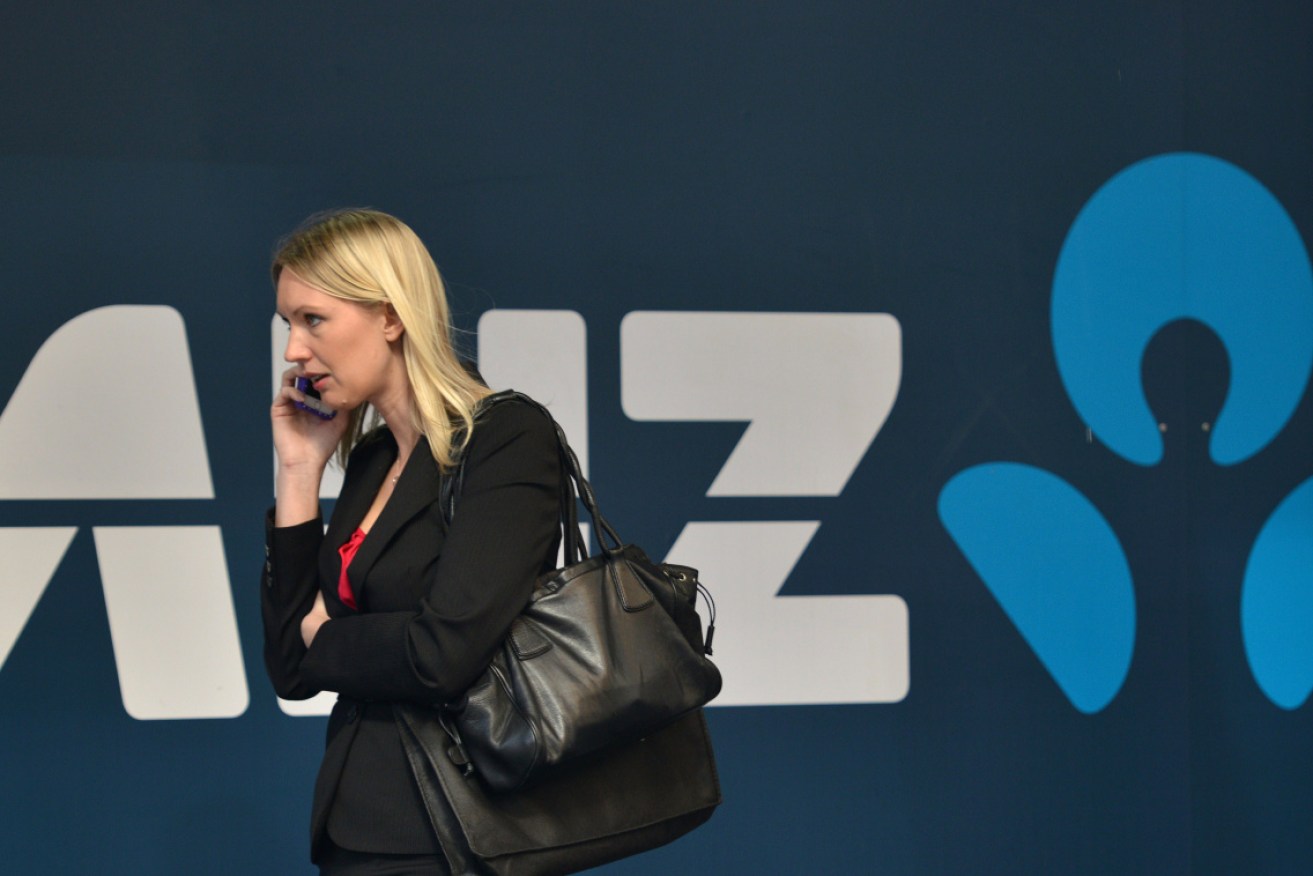 Mass outages caused frustration for Optus and ANZ customers on Thursday. 