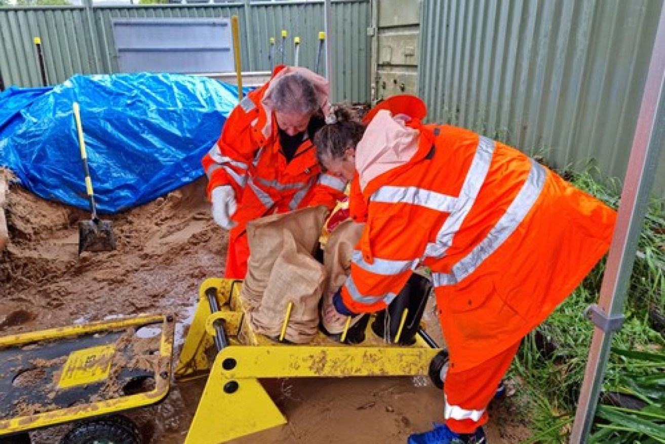 SES volunteers preparing sandbags at Lake Macquarie. <i>Picture: SES</i>
