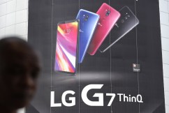 LG hangs up on mobile phone business