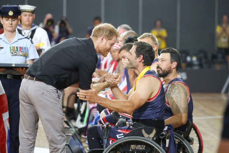 Harry greets Invictus athletes