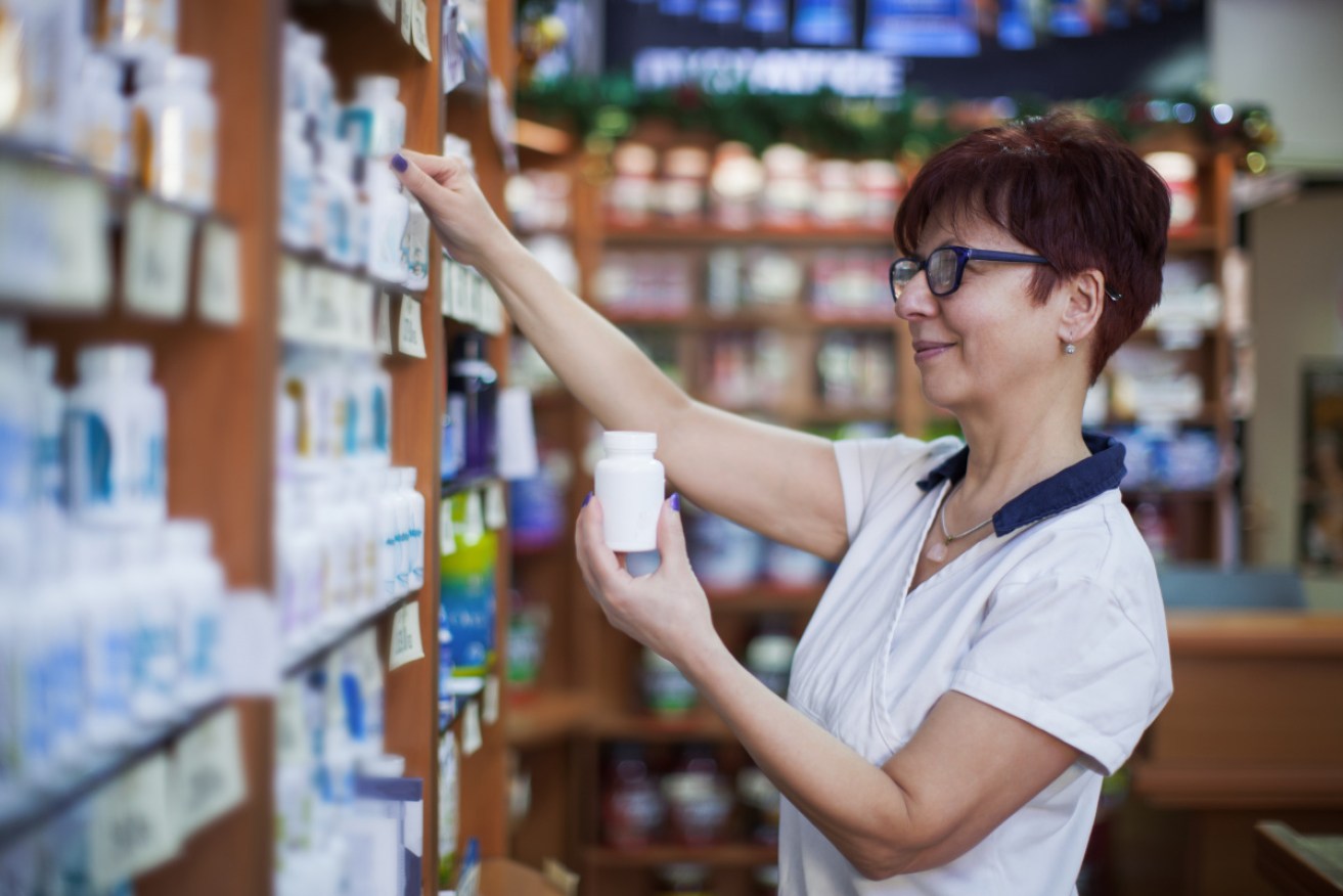 Herbal weight-loss aids are everywhere, but it appears their effectiveness is limited at best.