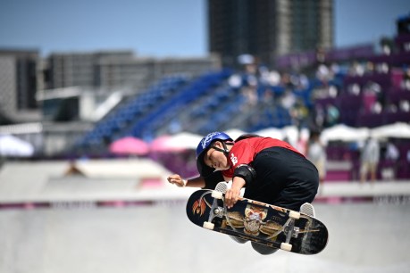 Sakura Yosozumi wins Japan’s third skateboarding gold medal