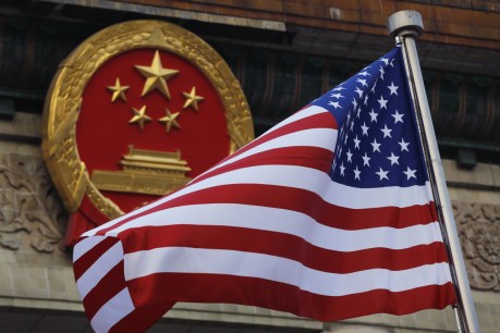 Pentagon holds talks with Chinese military