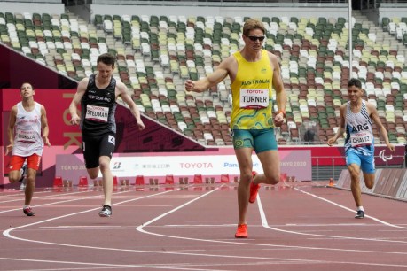 James Turner wins T36 400m gold, Madison de Rozario takes bronze in T54 1500m