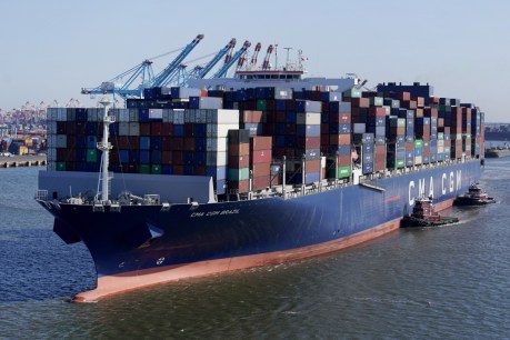 Shipping industry proposes global levy on carbon emissions