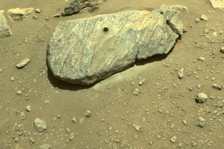 NASA&#8217;s Mars rover grabs first rock sample