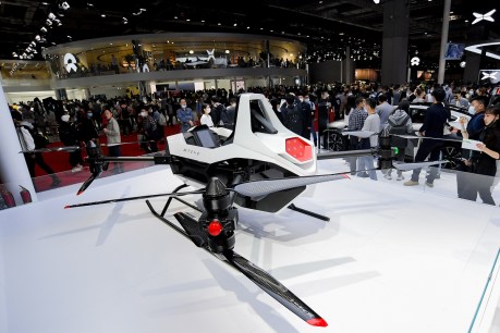 Chinese manufacturer vows flying cars by 2024