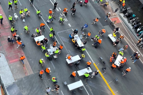COVID fury: Tradies block streets in protests