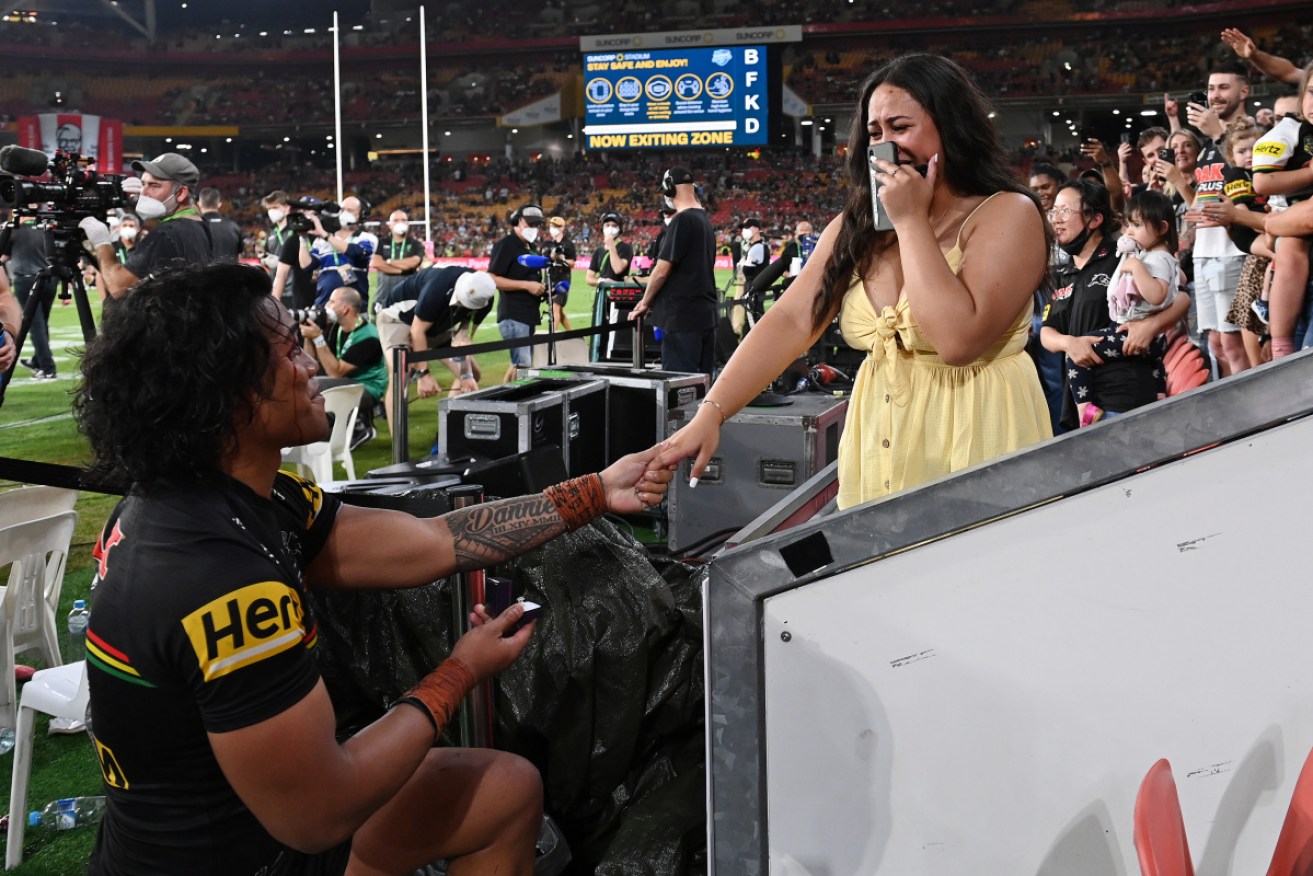 The moment Brian To'o asked Moesha Crichton-Ropati to marry him, immediately after Sunday night's grand final win.