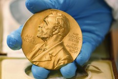 Trio of scientists shares Nobel prize for physics 