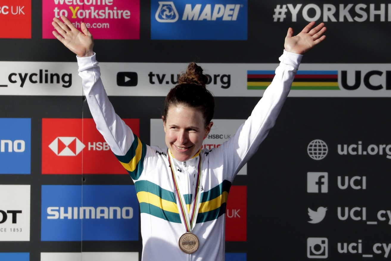 Cyclist Amanda Spratt will have surgery to correct an arterial issue that ruined her Olympics. 