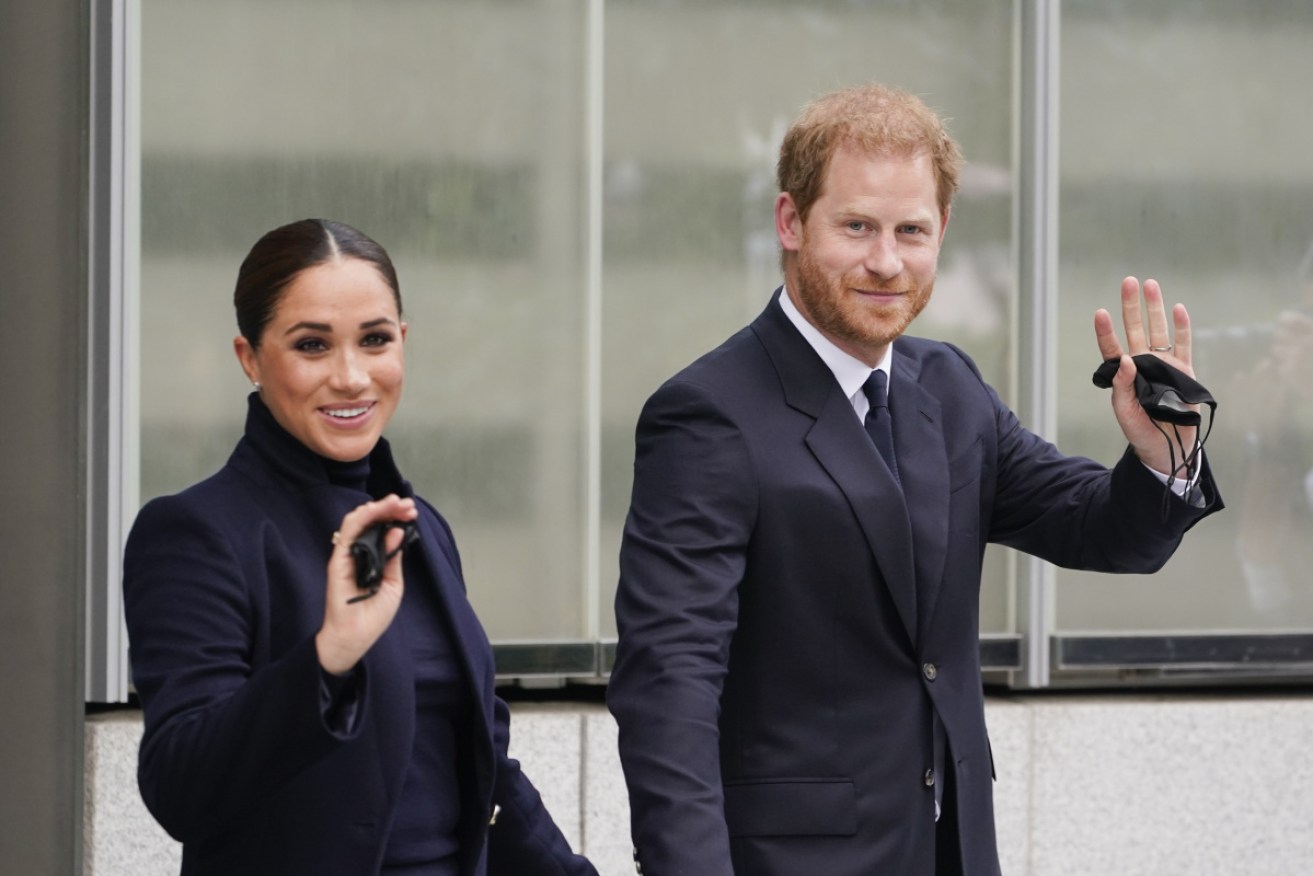 The first royals to fly over to the US to meet Prince Harry and Meghan Markle were captured on camera on the weekend.
