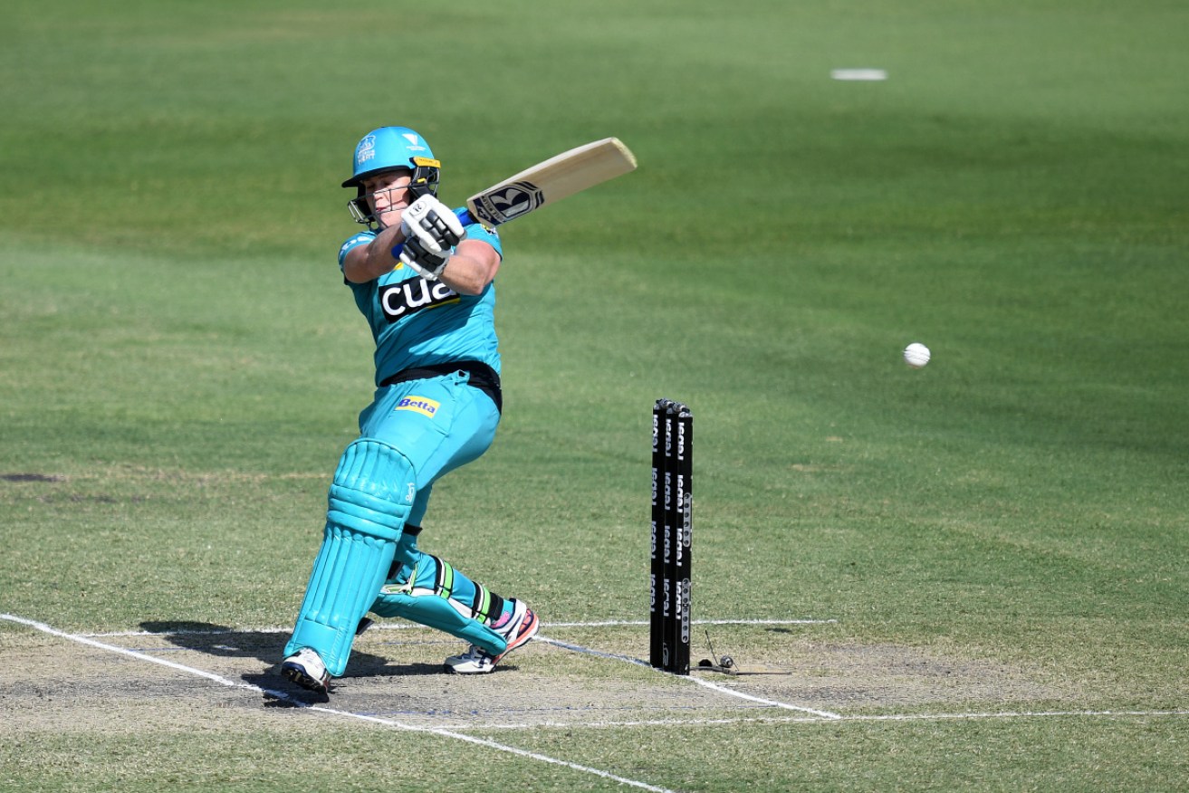 Grace Harris hit 41 off 27 balls but her Brisbane Heat lost a WBBL thriller to Perth Scorchers.