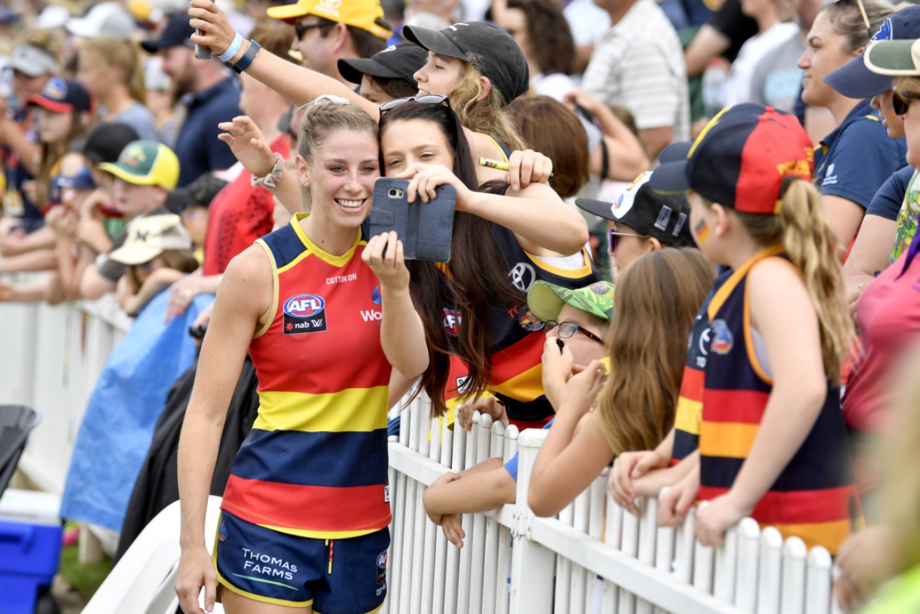 AFLW player Deni Varnhagen is challenging South Australia's COVID-19 emergency declaration.