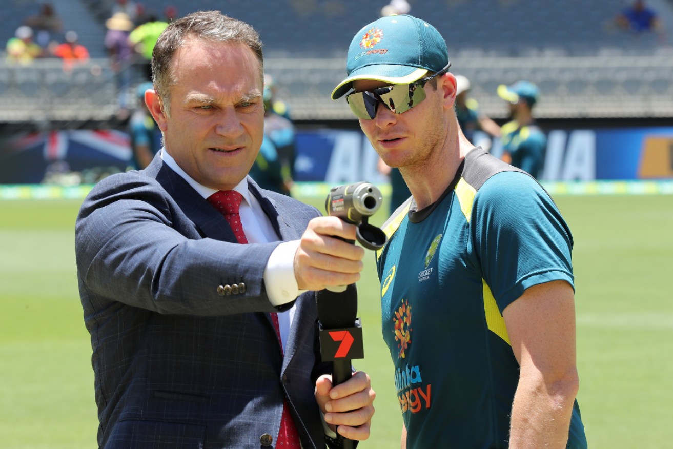 Slater (left) with cricketer Steve Smith ahead of the first Test in Perth in 2019.