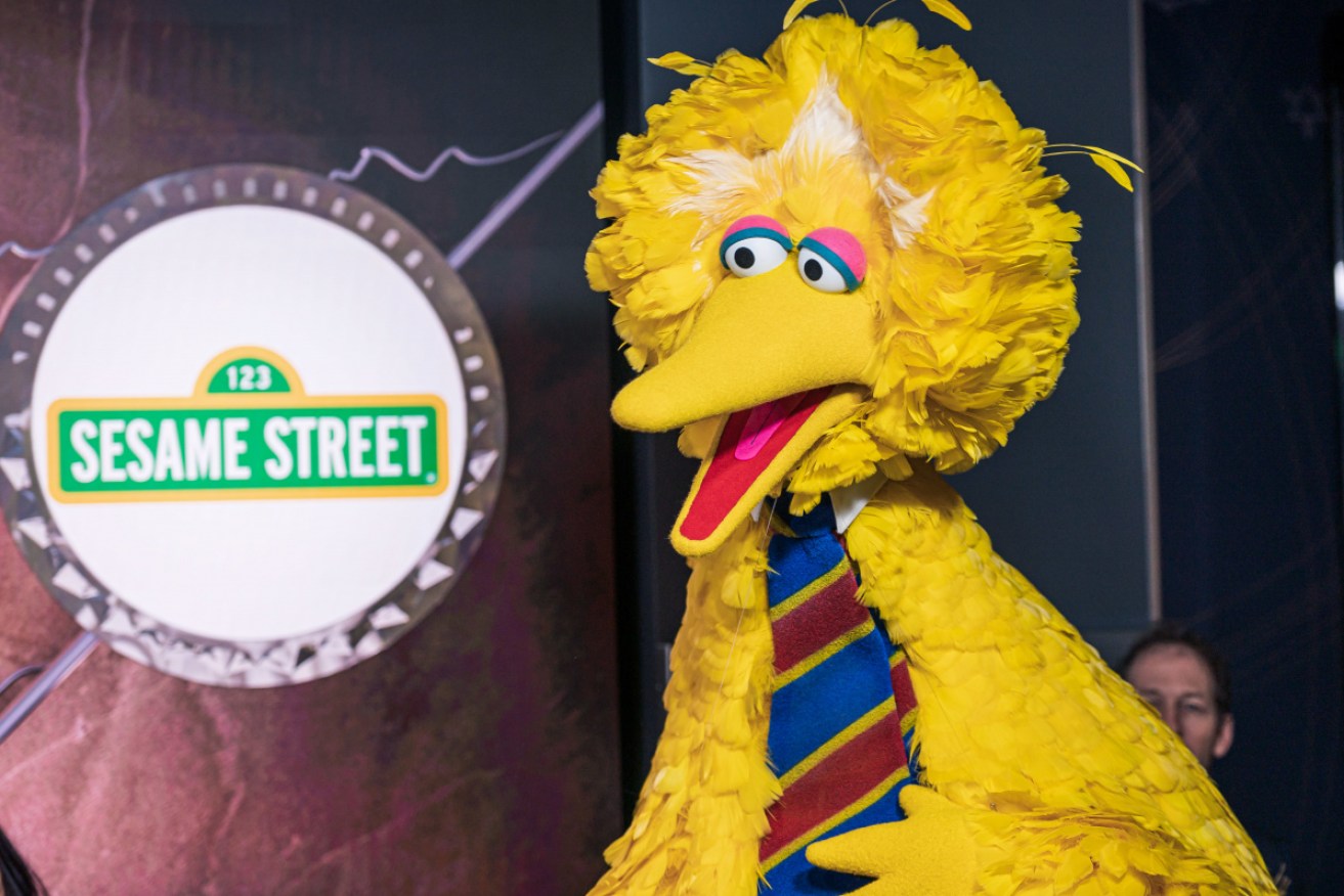 <i>Sesame Street</i>'s Big Bird gets vaccinated as conservatives scream "government propaganda".