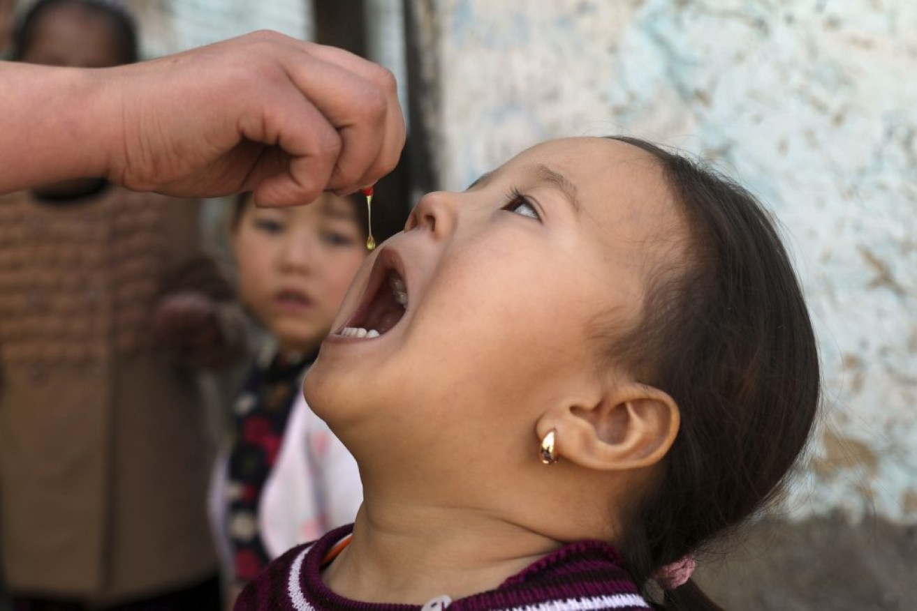 The WHO and the UN children's agency have kicked off a polio vaccination campaign in Afghanistan. 
