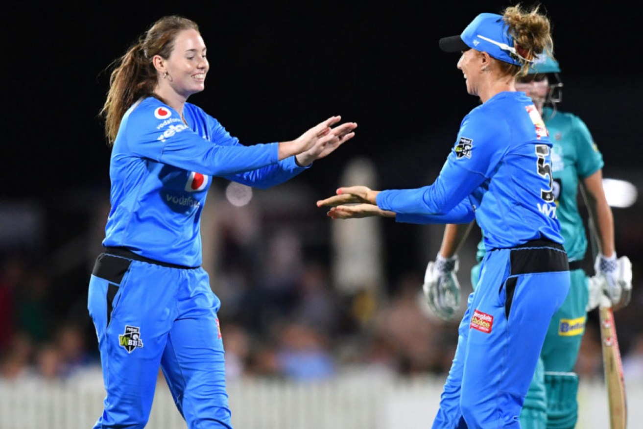 Amanda-Jade Wellington now owns the WBBL's best bowling figures, taking 5-8 against Brisbane Heat. 